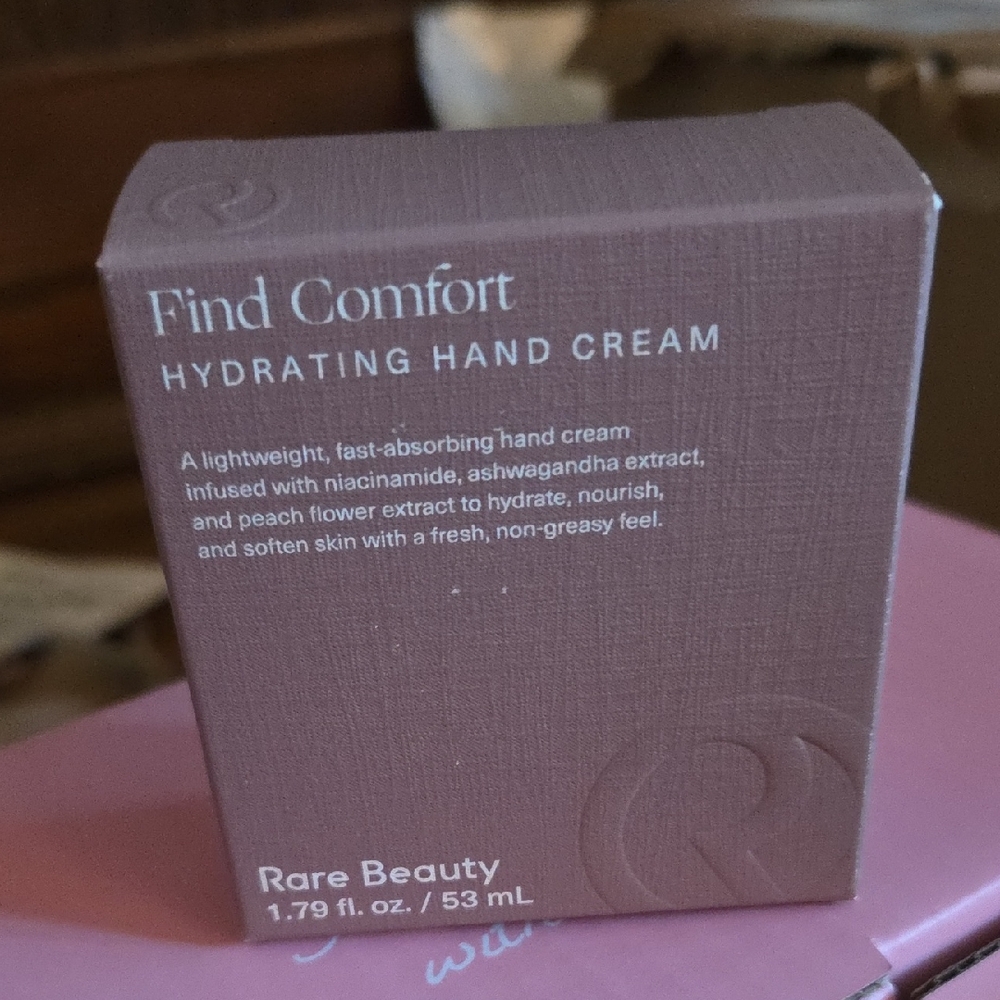 Rare Beauty Find Comfort Hydrating Hand Cream - Mauve